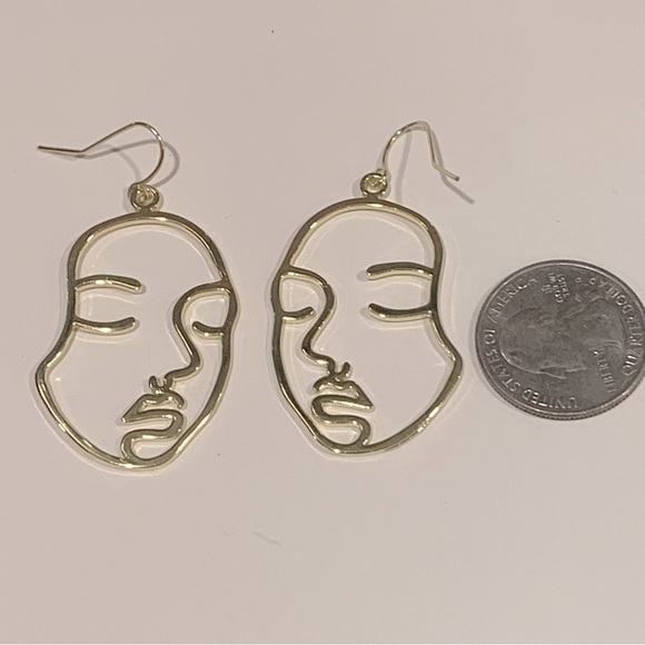 ✨NWT Abstract Minimal Face Dangle Earrings - Picture 5 of 9